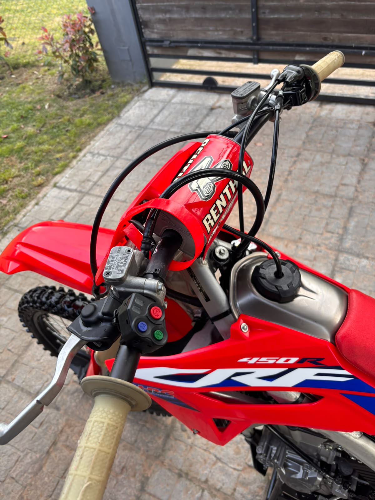Moto Honda CRF 450 modelo 2024 - Imagen 13